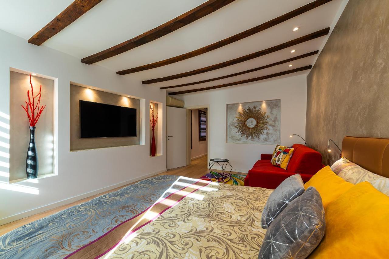 Gdhouse 806 Apartment Venesia Bagian luar foto