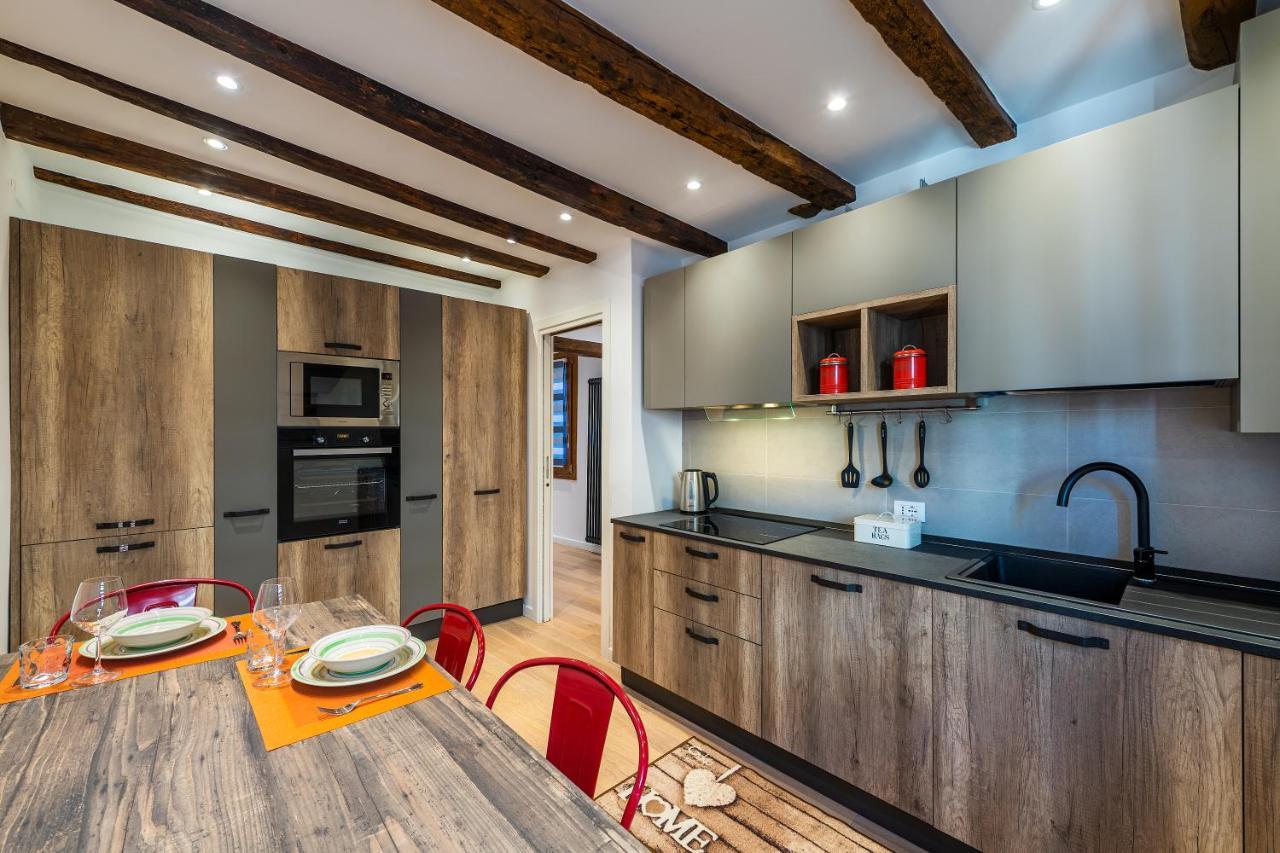 Gdhouse 806 Apartment Venesia Bagian luar foto